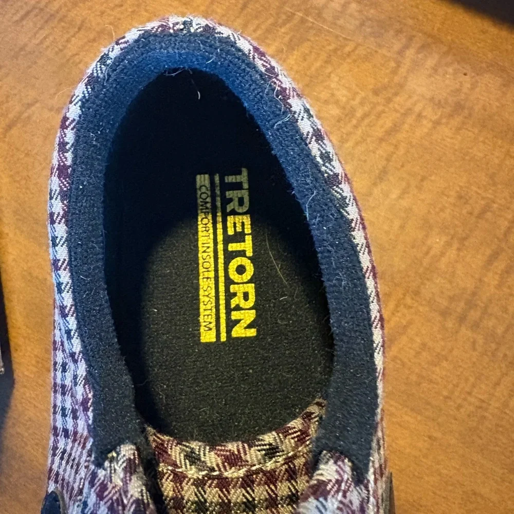 Tretorn Nylite Plus Bold Wine Canvas Sneaker - Picture 3 of 4